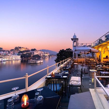 Sarovar - Lake Facing Boutique Hotel On Lake Pichola Удайпур Екстериор снимка